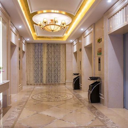 Vienna International Hotel Shenzhen Qianhai Екстер'єр фото