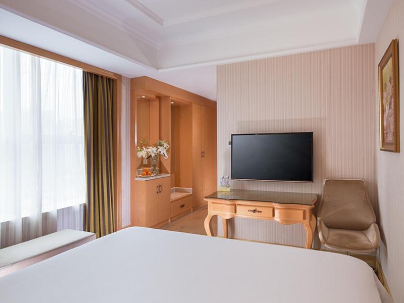 Vienna International Hotel Shenzhen Qianhai Екстер'єр фото