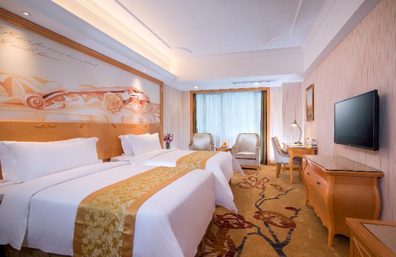 Vienna International Hotel Shenzhen Qianhai Екстер'єр фото